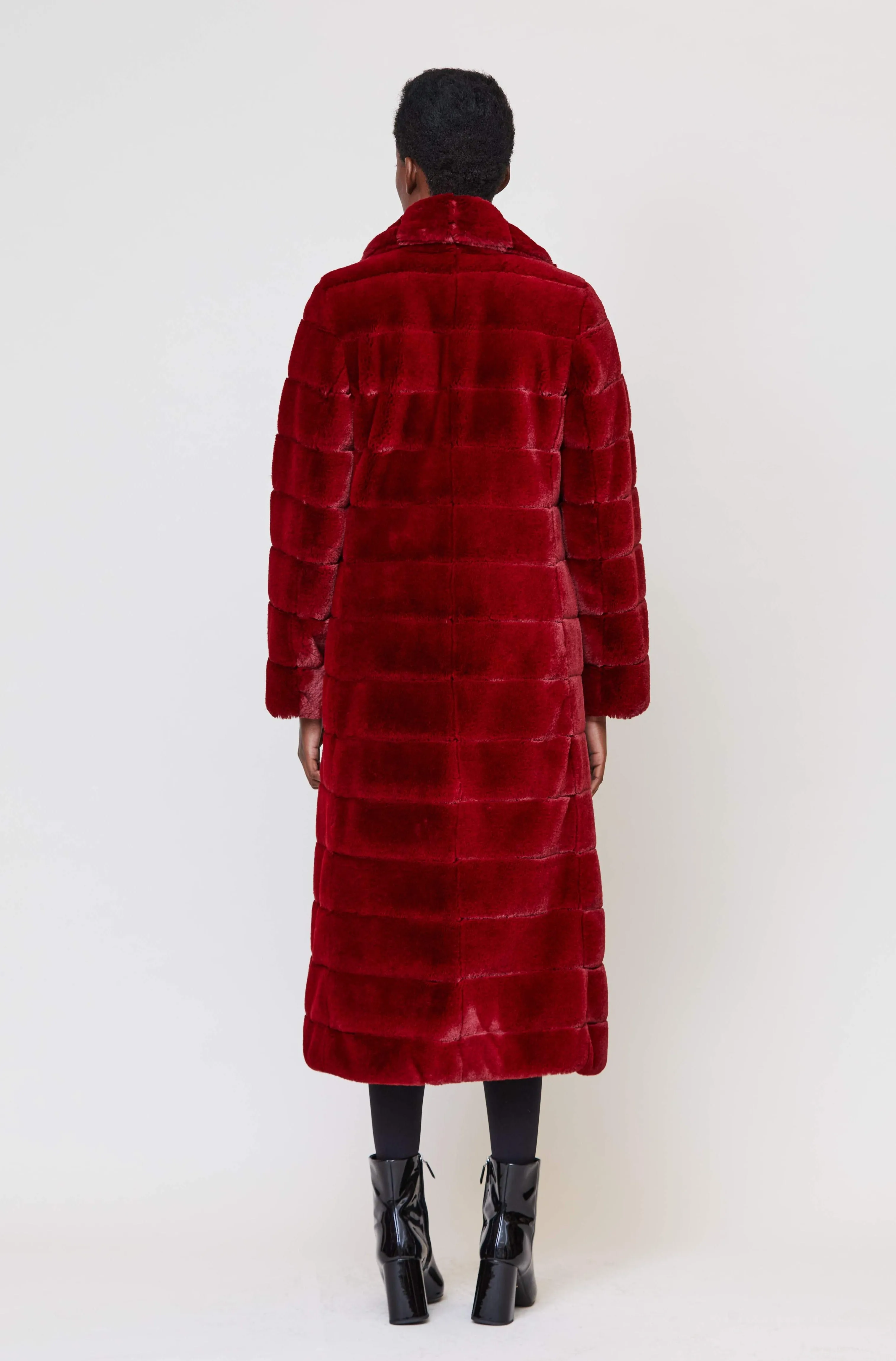 Catherine Rayé Coat in Bourdeaux