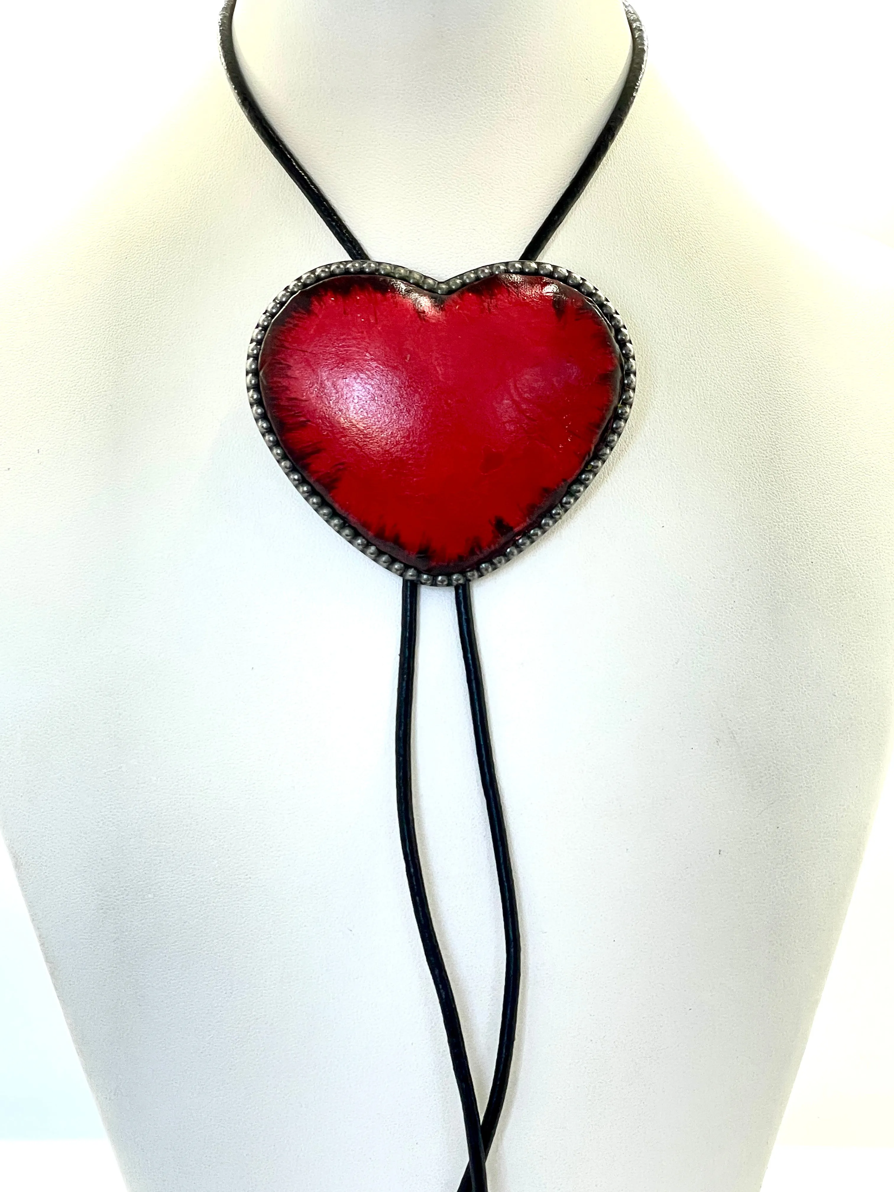 HEART BOLO