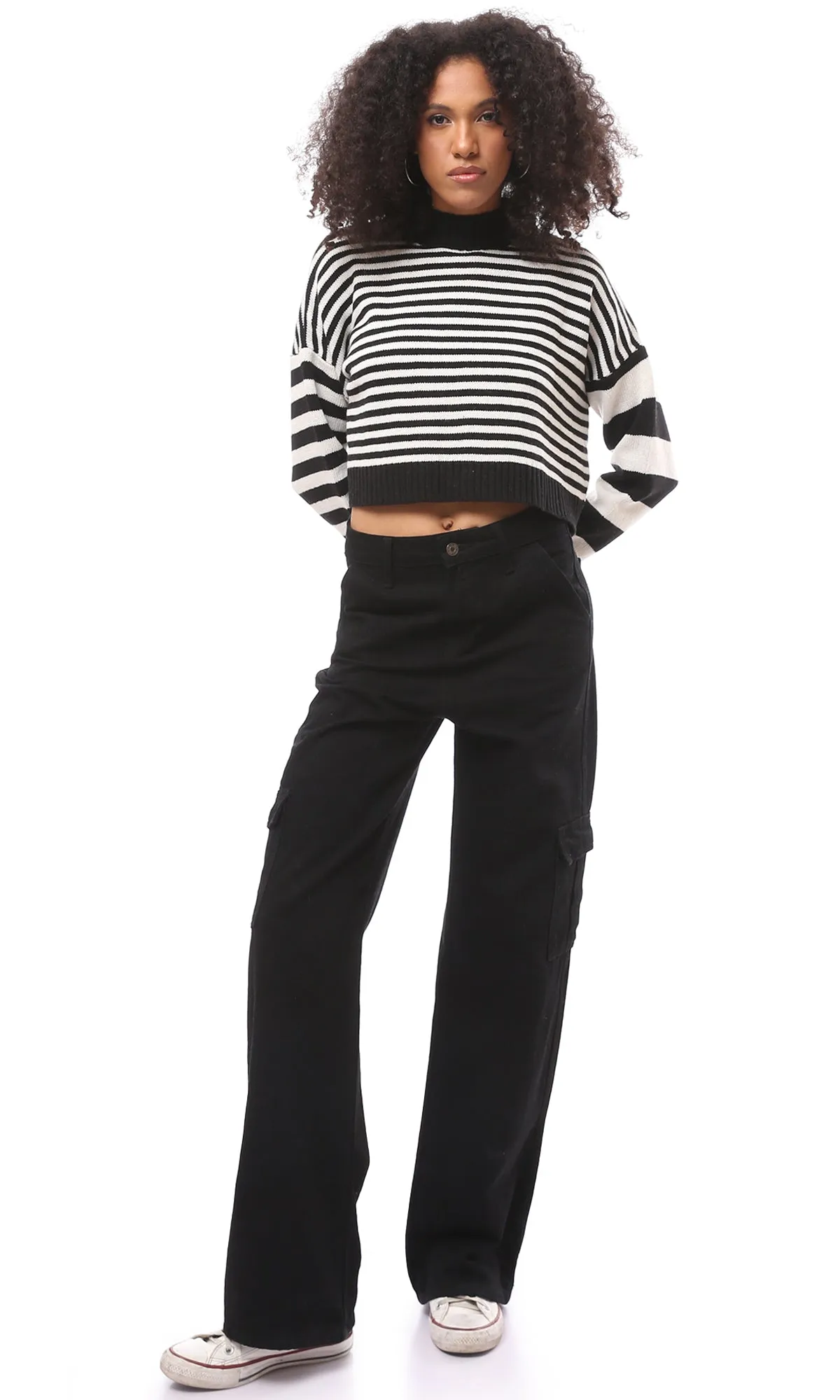 O171117 Ribbed Mock-Neck Black & White Cropped Pullover