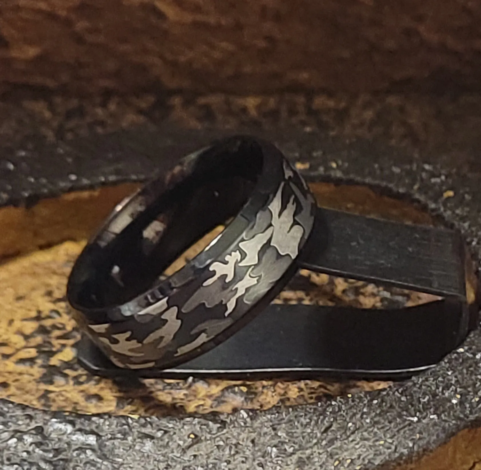 Personalized Men's Camo Promise Ring - Engraved Handwriting Camouflage Ring