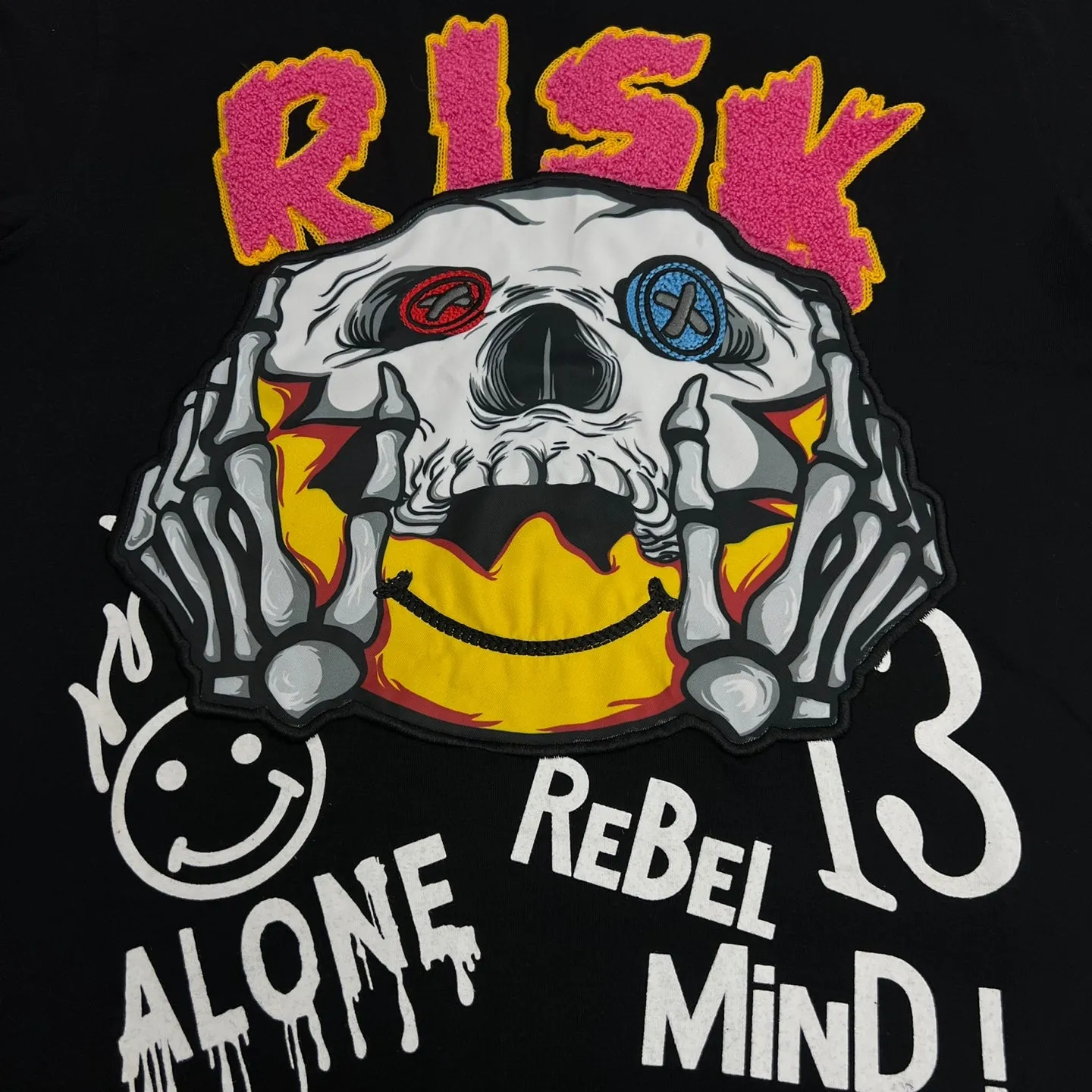 REBEL MINDS Risk Alone Rebel Mind Skull T-Shirt