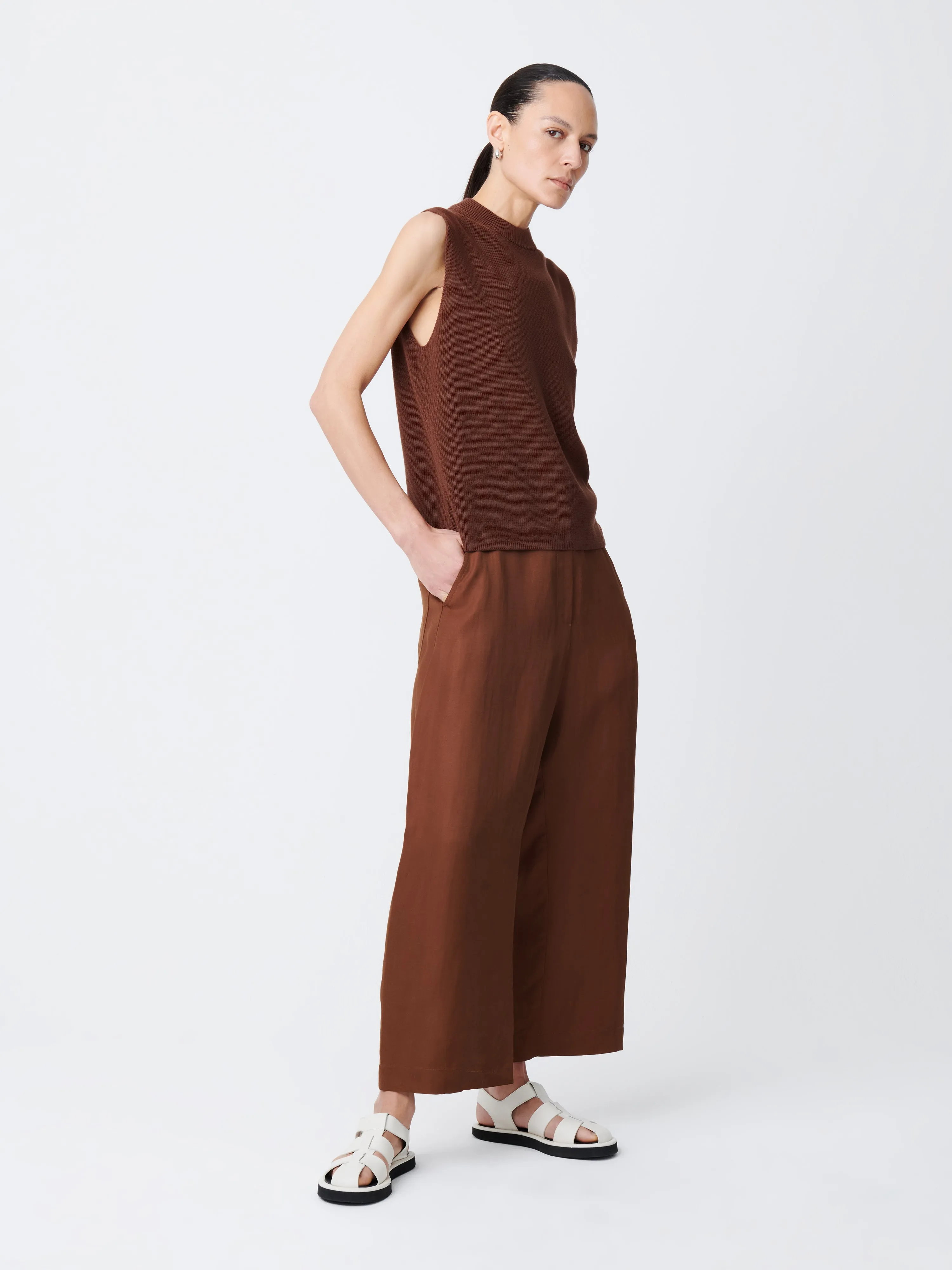 Sumire Top in Carob Brown