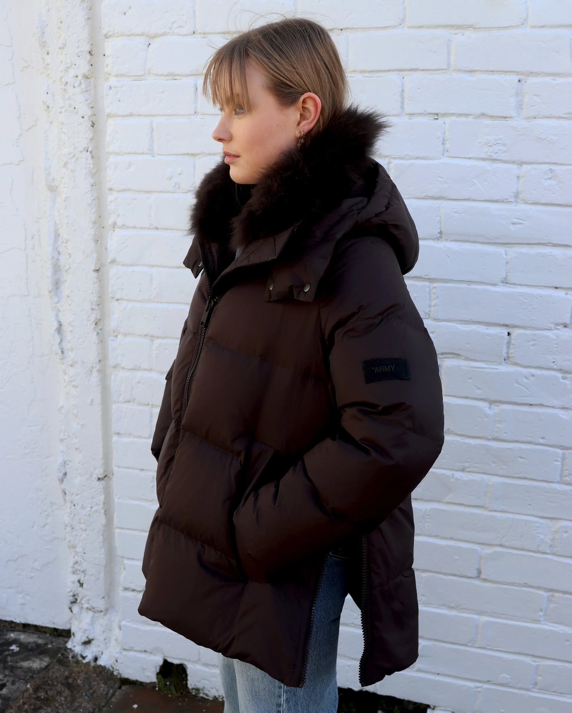 TECH FABRIC DOWN JACKET / MOCHA